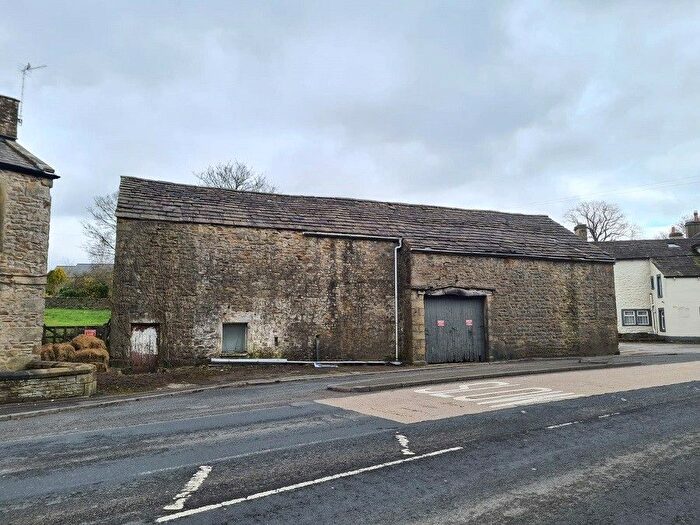 2 Bedroom Barn Conversion For Sale In Main Street, Long Preston, Skipton, BD23