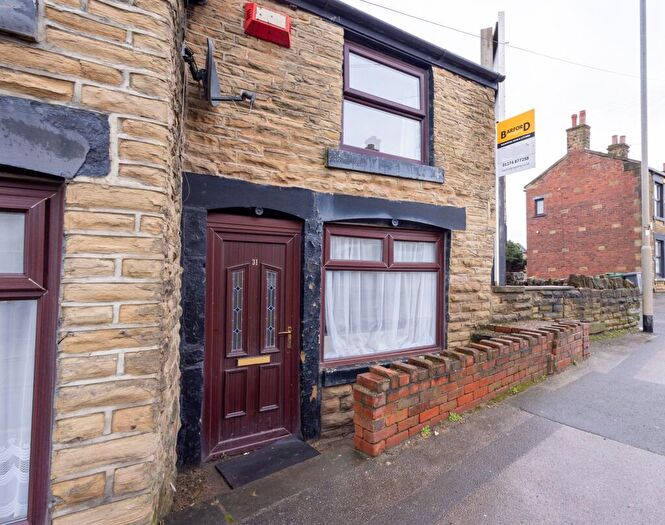 2 Bedroom Cottage For Sale In Wakefield Road, Drighlington, Bradford, BD11