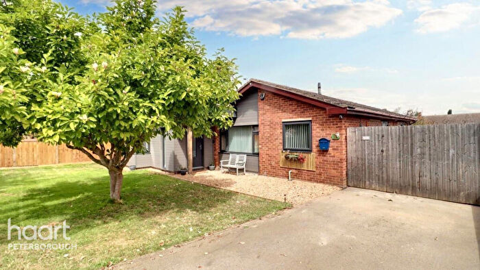3 Bedroom Detached Bungalow For Sale In Bassenhally Road, Whittlesey, PE7
