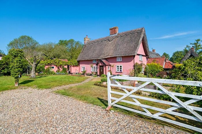 3 Bedroom Detached House For Sale In Stuston, Diss, IP21