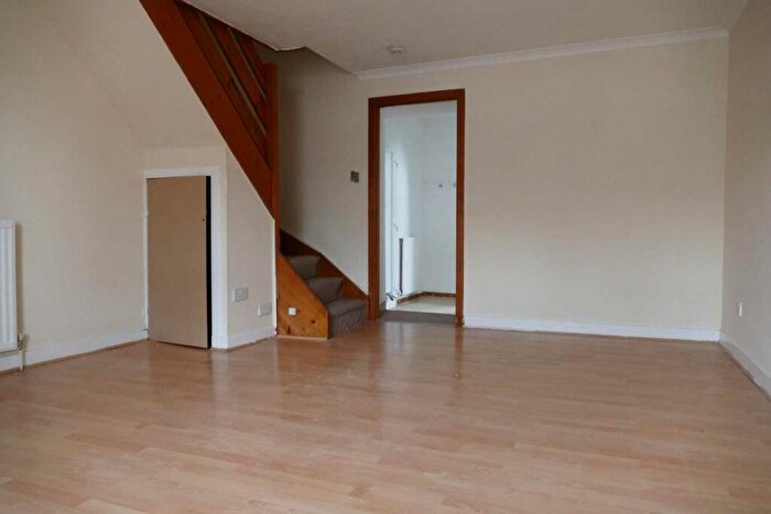 1 Bedroom Flat To Rent In Barn Street, ML10