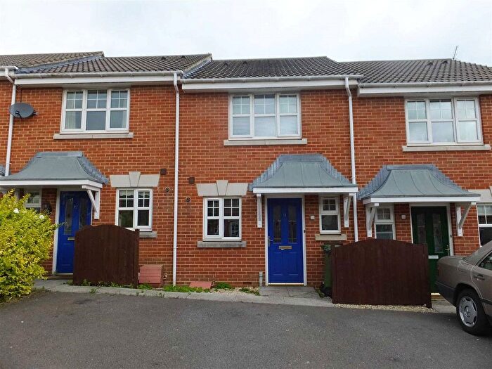 2 Bedroom Terraced House To Rent In Hill Close, Emersons Green, Bristol, BS16