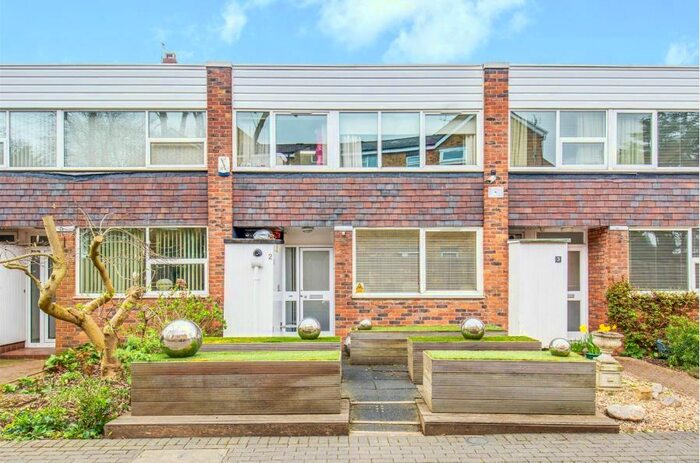 3 Bedroom Terraced House To Rent In Alton Gardens, Beckenham, Kent, BR3