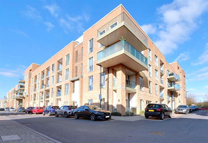 2 Bedroom Apartment For Sale In Coxwell Boulevard, London, NW9