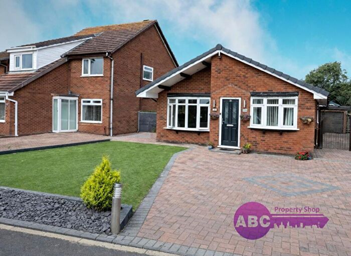 3 Bedroom Bungalow For Sale In Frobisher Drive, Lytham St. Annes, Lancashire, FY8