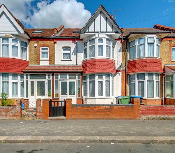 5 Bedroom Terraced House For Sale In Fernbank Avenue, Wembley, HA0
