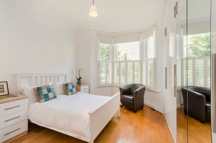 2 Bedroom Flat To Rent In Bravington Road, Maida Vale, London, W9