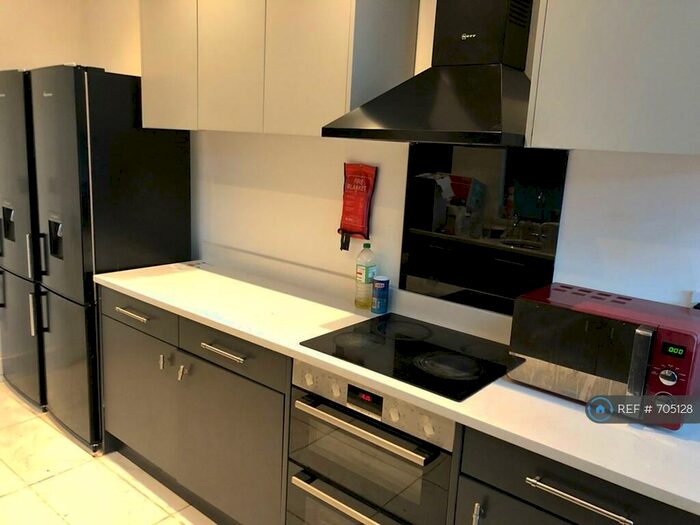 6 Bedroom Terraced House To Rent In Kensington Road, Coventry, CV5