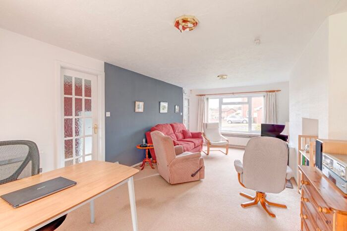 4 Bedroom Detached House For Sale In Great Barn Lane, Headless Cross, Redditch, B97