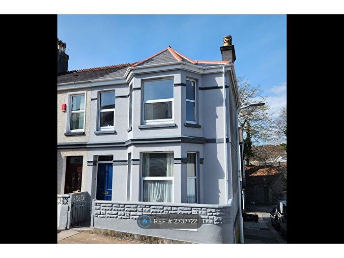 4 Bedroom End Terrace House To Rent In Desbourough Road, Plymouth, PL4
