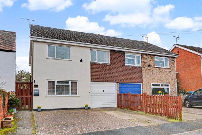 4 Bedroom Semi-Detached House For Sale In Derwent Street, Draycott, DE72