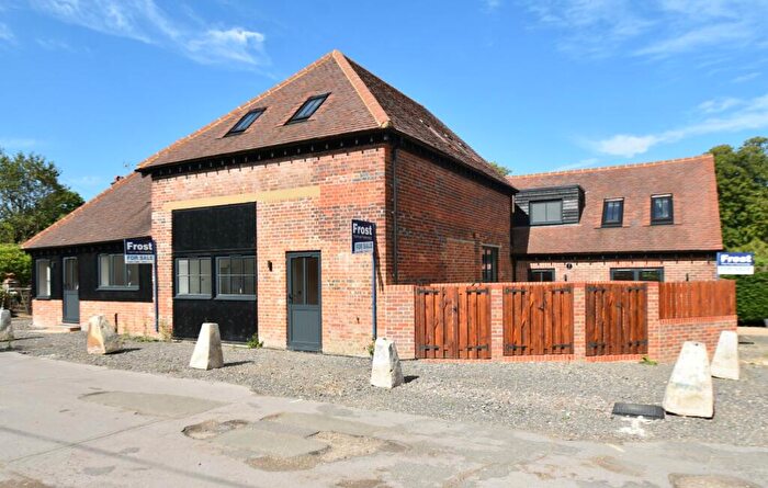 3 Bedroom Barn Conversion For Sale In Bury Farm Courtyard, Pednor Road, Buckinghamshire, HP5