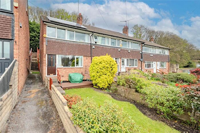 3 Bedroom End Of Terrace House For Sale In Pudsey Road, Leeds, West Yorkshire, LS13