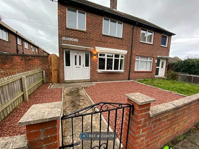 3 Bedroom Semi-Detached House To Rent In Greenlands, Jarrow, NE32