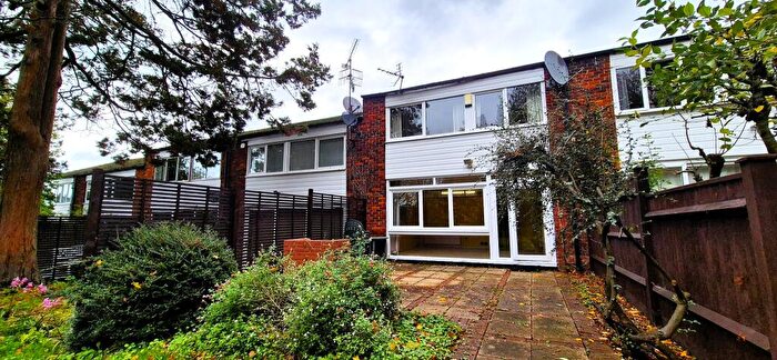 4 Bedroom Terraced House To Rent In Lingwood Close, SO16