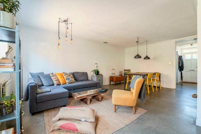 3 Bedroom Terraced House To Rent In Durward Street, Spitalfields, E1