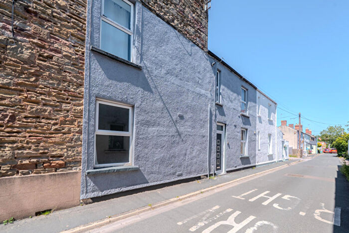 2 Bedroom Terraced House For Sale In Bath Place, GL15