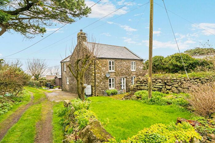 2 Bedroom Link Detached House For Sale In Higher Bojewyan, Pendeen, TR19