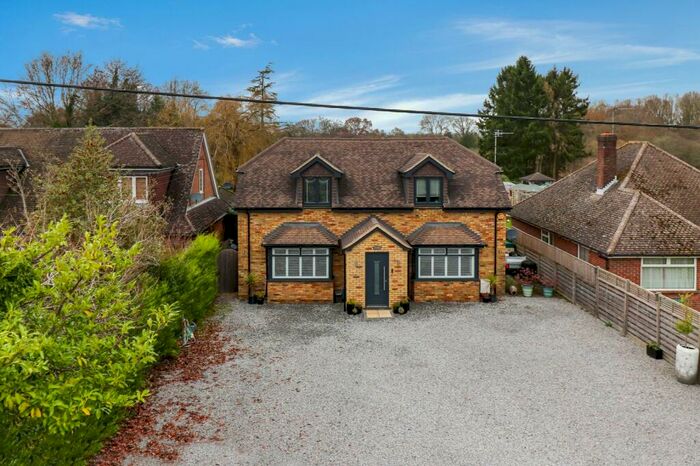 5 Bedroom Detached House For Sale In Botley Lane, Chesham, HP5