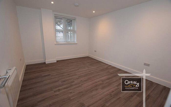 1 Bedroom Flat To Rent In |Ref: |, Chiltern House, College Place, Southampton, SO15