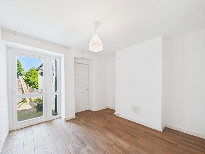 2 Bedroom Property For Sale In Clouds Hill Road, Bristol, BS5