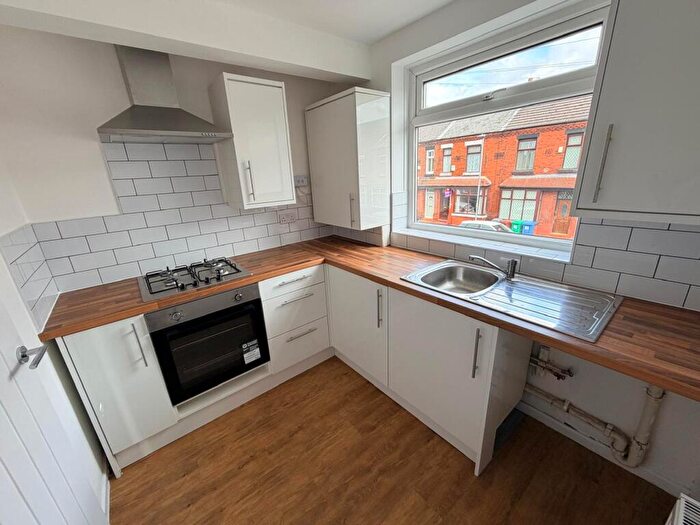 1 Bedroom Flat To Rent In Cromwell Court, Cromwell Avenue, Chorlton, M16