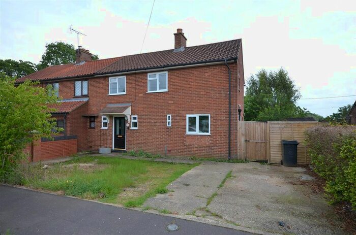 3 Bedroom Semi-Detached House For Sale In Swathing, Cranworth, Thetford, IP25