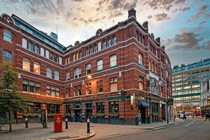 2 Bedroom Flat To Rent In Middlesex Street, Liverpool Street, E1