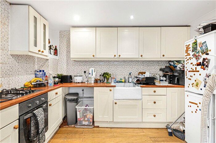 3 Bedroom Terraced House For Sale In Ellesmere Road, London, E3