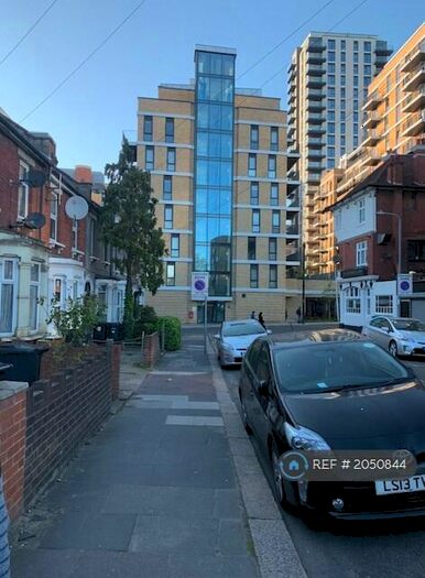 3 Bedroom Terraced House To Rent In Riverdene Road, Ilford, IG1