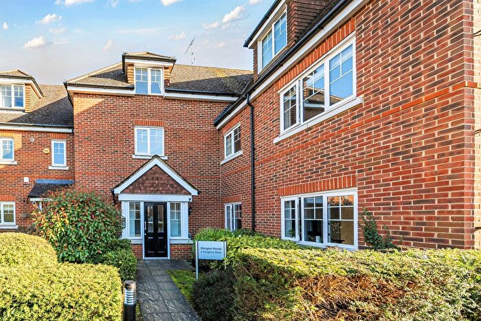 2 Bedroom Flat For Sale In Foxglove Drive, Maidenhead, SL6