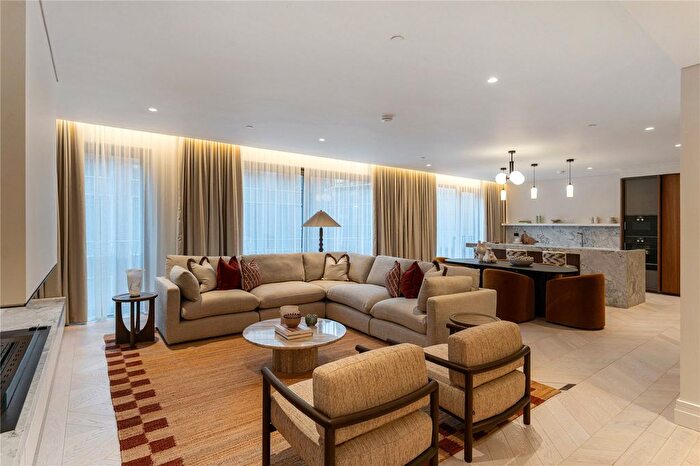 2 Bedroom Flat To Rent In One Carrington Street, Mayfair, London, W1J