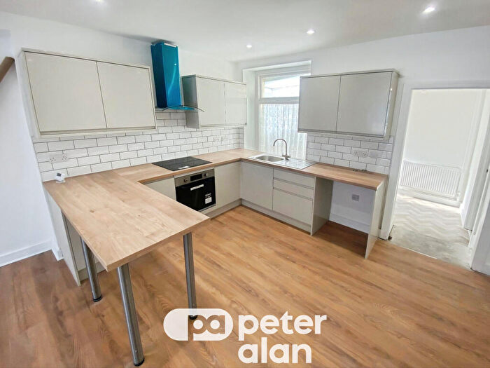 3 Bedroom House To Rent In Arnold Street, CF45