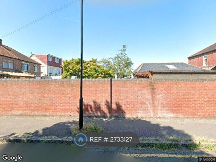 5 Bedroom Semi Detached House To Rent In Bulstrode Road, Hounslow, TW3