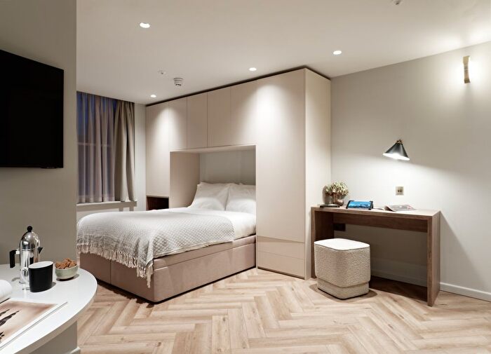 Studio To Rent In Clanricarde Gardens, London, W2