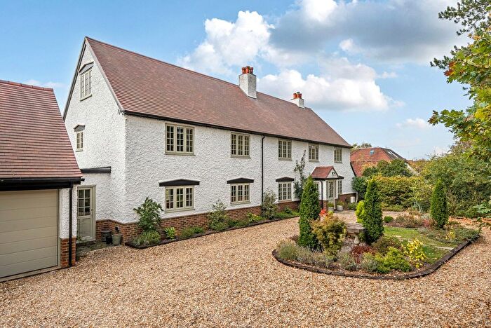 5 Bedroom Detached House For Sale In Norrels Drive, East Horsley, KT24