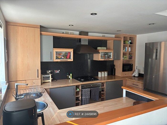 2 Bedroom Flat To Rent In Ellerman Road, Liverpool, L3