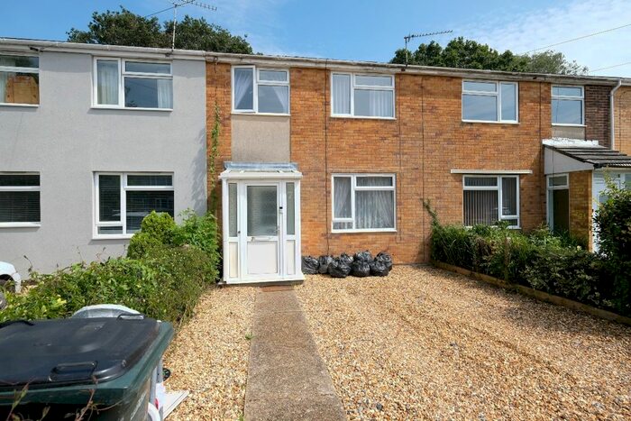 3 Bedroom Terraced House To Rent In Beechwood Road, Southampton, SO45
