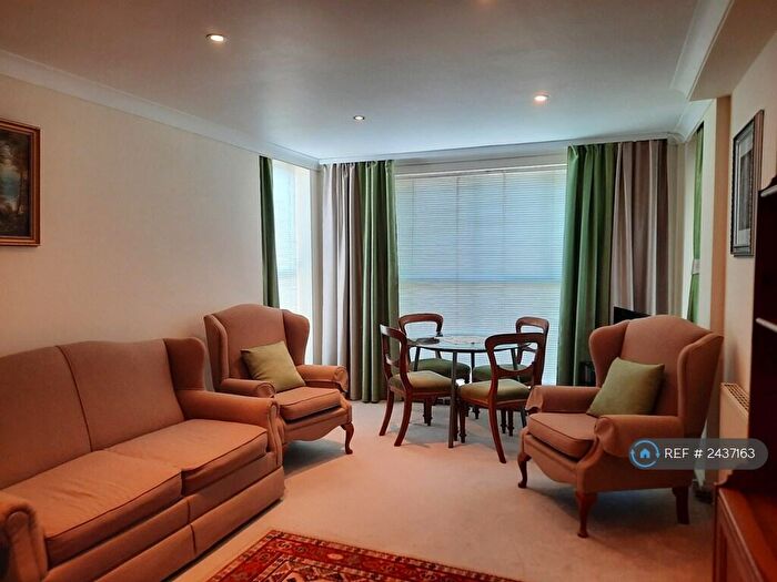 1 Bedroom Flat To Rent In Farnborough, Farnborough, GU14