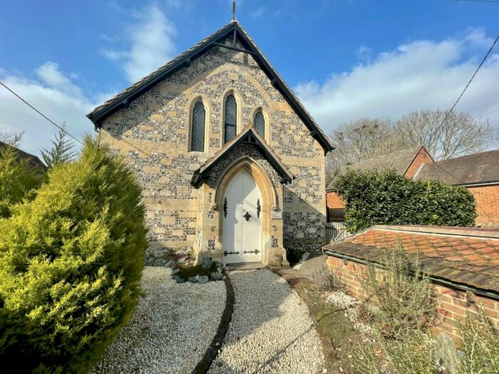 4 Bedroom Detached House For Sale In Teapot Street, Warminster, BA12