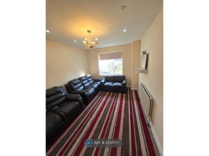 4 Bedroom End Terrace House To Rent In Lindisfarne Road, Dagenham, RM8