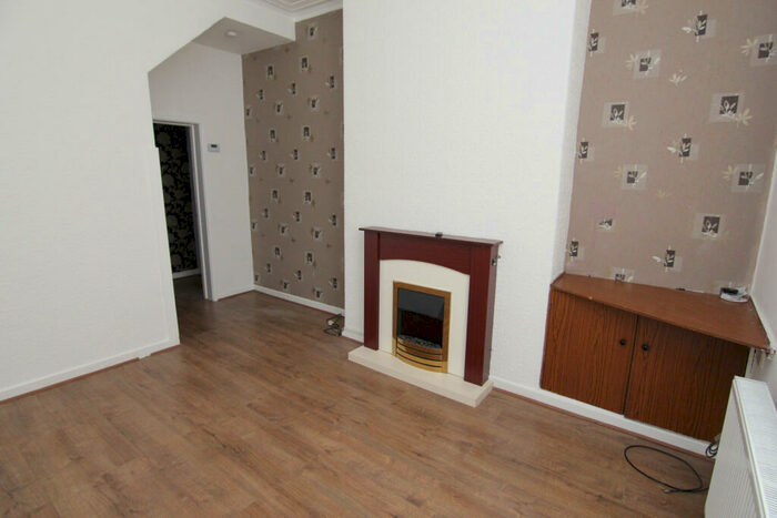 2 Bedroom Terraced House To Rent In Droylsden, Manchester, M43