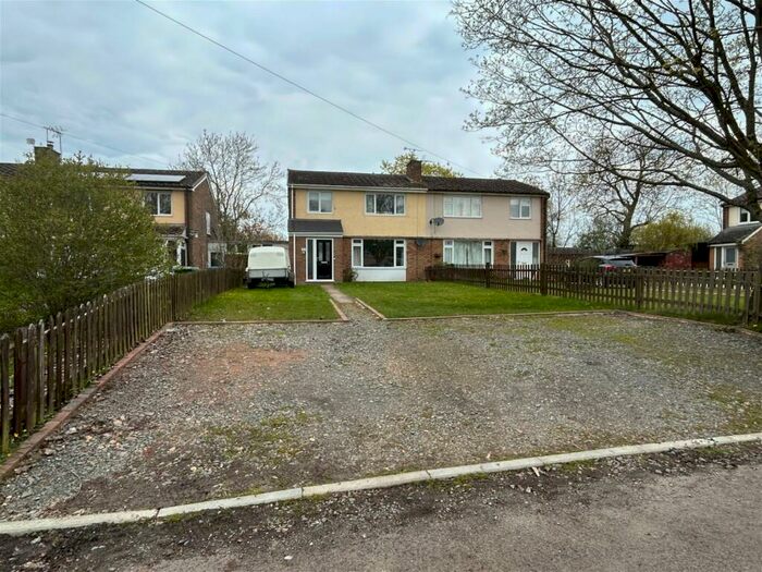 3 Bedroom Semi-Detached House For Sale In Welland Avenue, Gartree, Market Harborough, LE16