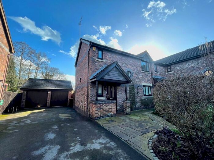 3 Bedroom Property To Rent In Alum Court, Holmes Chapel, Crewe, CW4