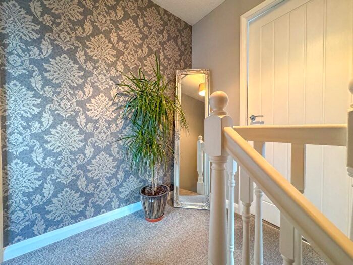 2 Bedroom Semi-Detached House For Sale In Regency Close, Weddington, CV10