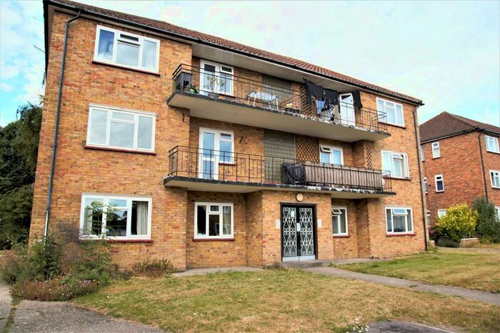 2 Bedroom Flat To Rent In Earley, Reading, RG6