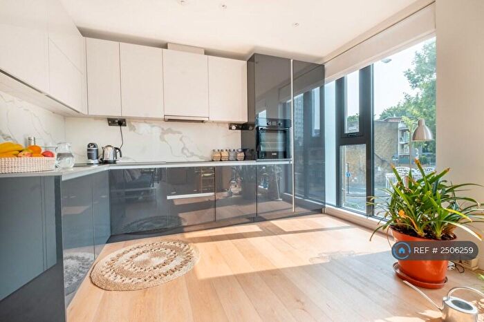 1 Bedroom Flat To Rent In Brookhill Road, London, SE18
