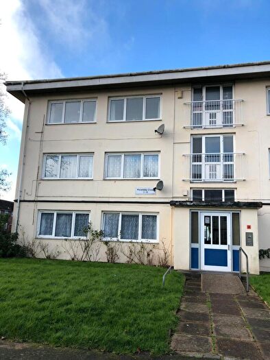 2 Bedroom Apartment To Rent In Pevensey Close, Southampton, SO16