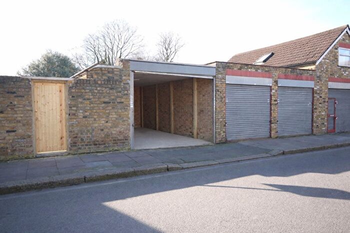 Parking To Rent In Thorold Road, Ilford, IG1