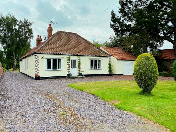 3 Bedroom Detached Bungalow For Sale In Ings Lane, Spaldington, Goole, DN14